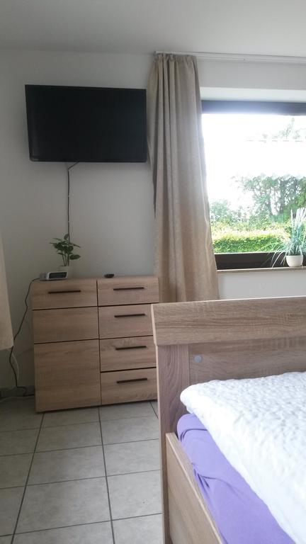 Ferienwohnung Roeben ジンメラート エクステリア 写真