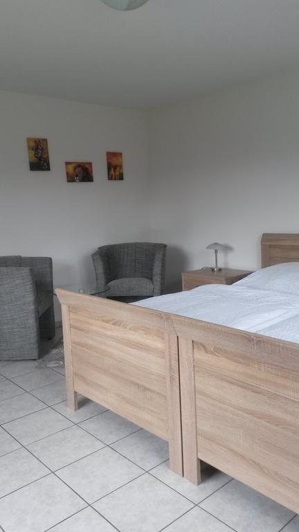 Ferienwohnung Roeben ジンメラート エクステリア 写真